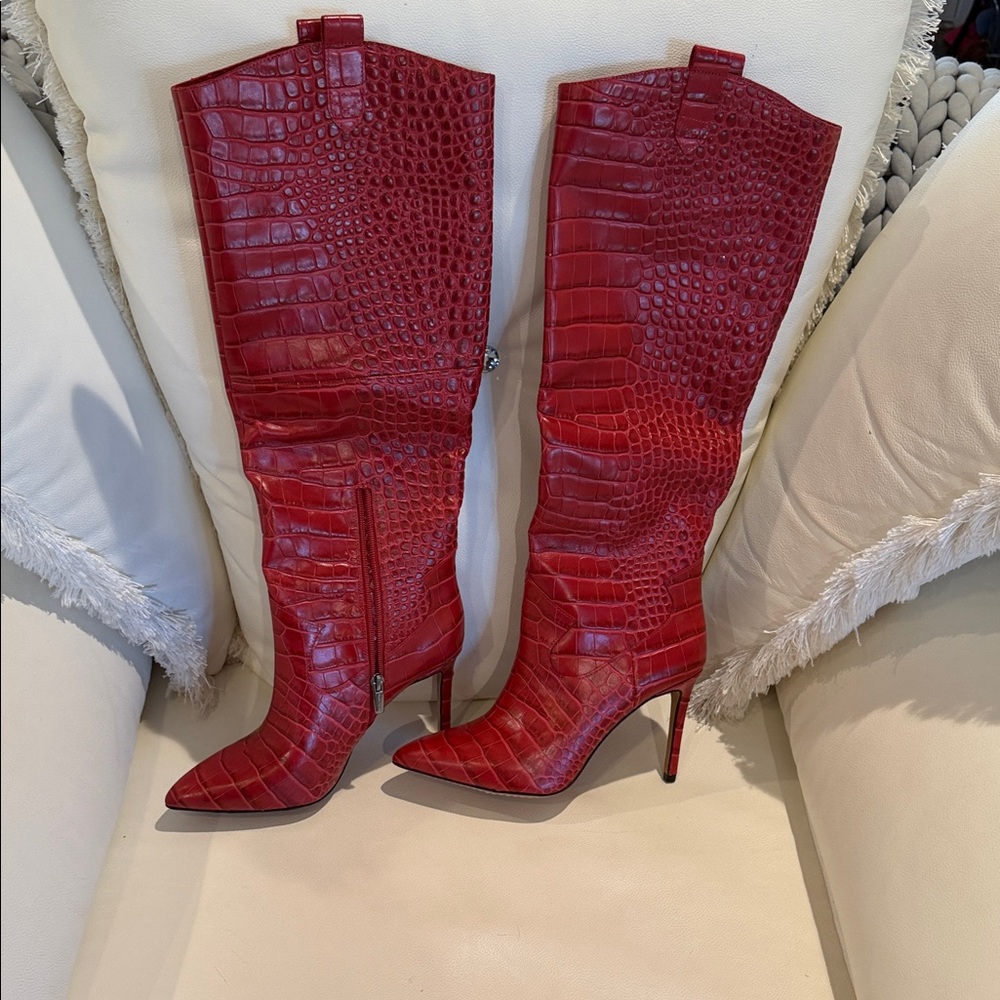 Vince Camuto Red Croc-Embossed Heeled Boots 9,5